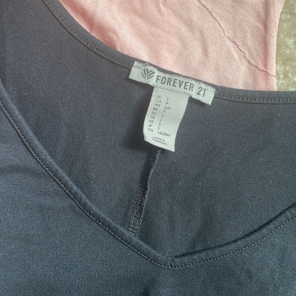 Forever 21 Crop Top Bundle - Picture 2 of 6